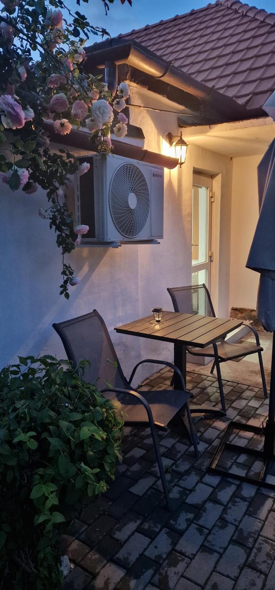 Seventeen -Apartament La Casa Arad Luaran gambar